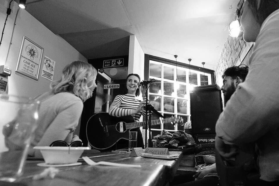 Thursday night live music at the Oldknow featuring local artist Mia Moon.