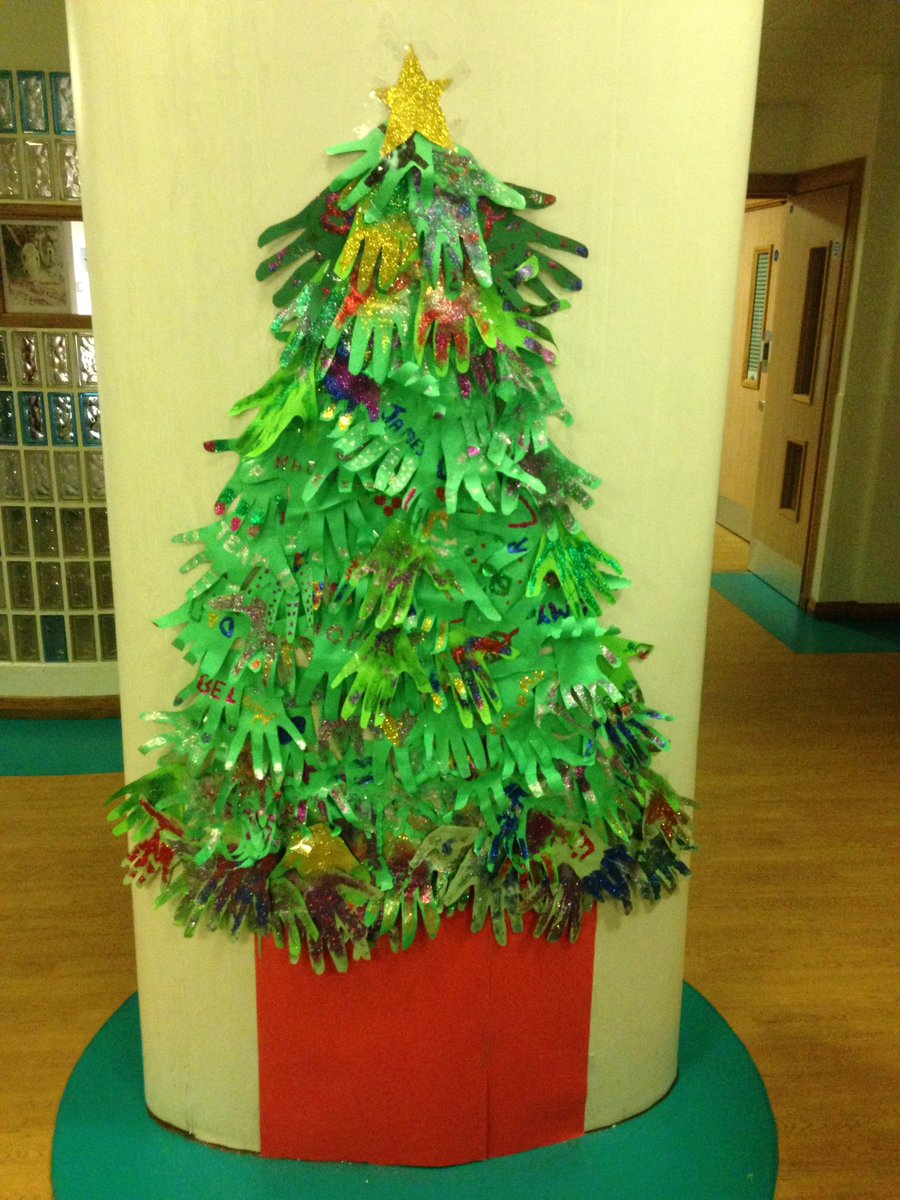 DanFish25's tweet photo. "Oh xmas tree", fantastic effort by Patients and the team. Well done Bell. #manyhands #glittereverywhere #MerryXmasNHS https://t.co/6HGb8tbs6L
