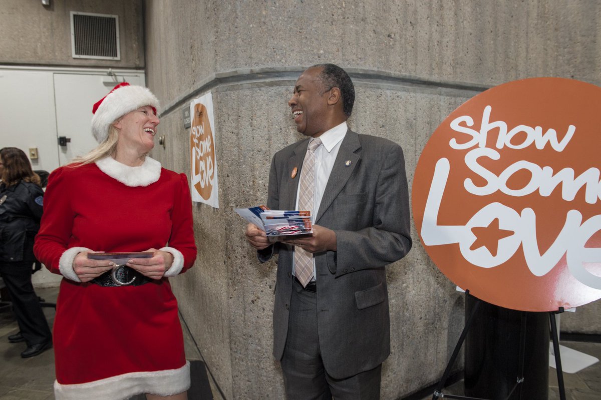 SecretaryCarson's tweet photo. .@HUDDepSec and I spent the morning spreading holiday cheer to @HUDgov employees by handing out candy canes and encouraging people to  #ShowSomeLoveCFC! What’s your cause? Donate today! https://t.co/Xdpkr50r6E https://t.co/9yGfzzC4wX