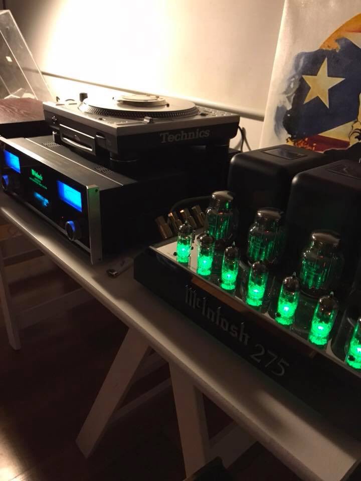 tobiasdl's tweet photo. @Metro951 @bastatodo @matiasmartin  el setup de Calamaro! https://t.co/VQF1bkf3FN