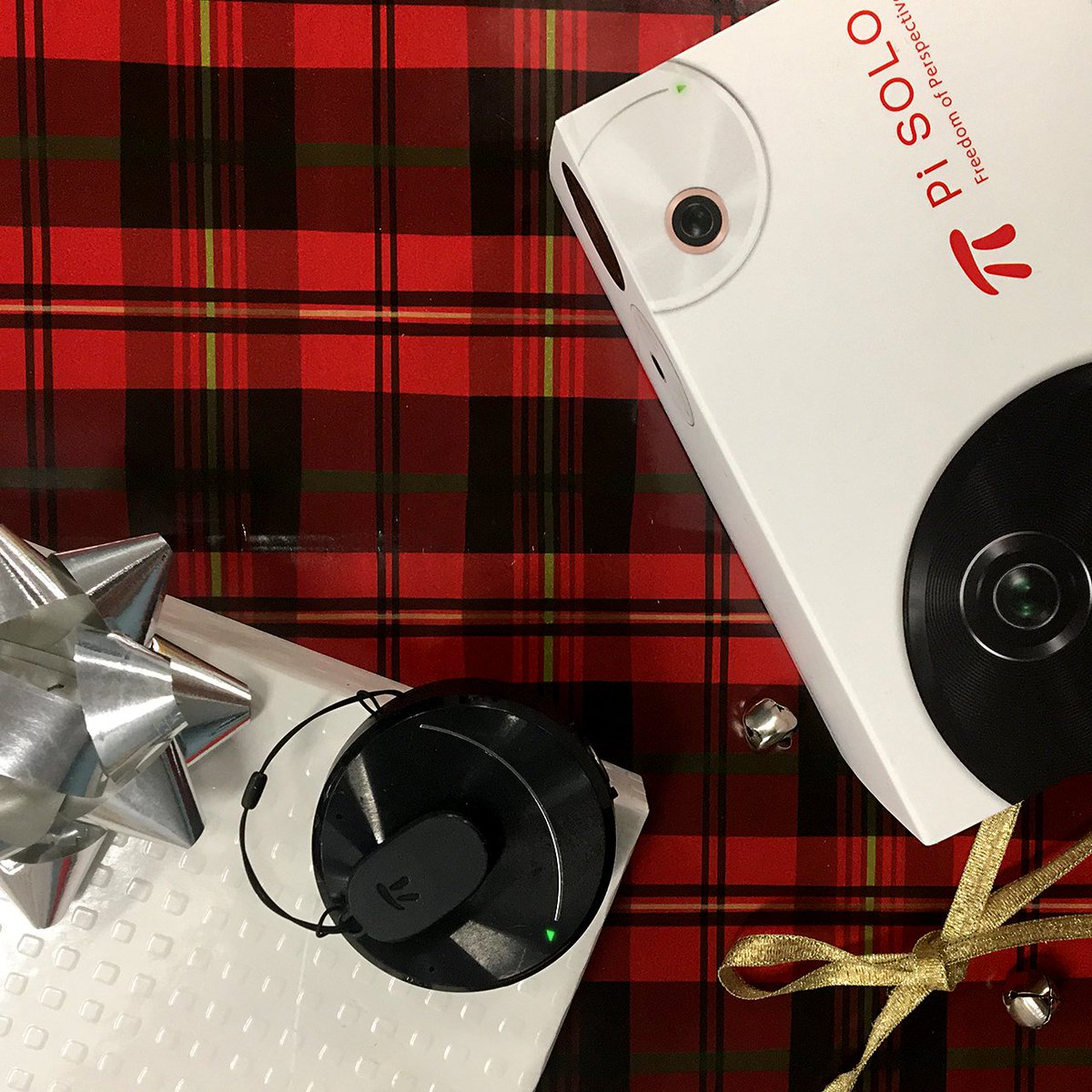 PiSOLOcamera's tweet photo. It's not too late to get the #perfectgift for your holiday celebrations this weekend- just select 2 day shipping at checkout on Amazon. https://t.co/yuj5vE8BtC  #pisolo https://t.co/ryOs6ezVbx
