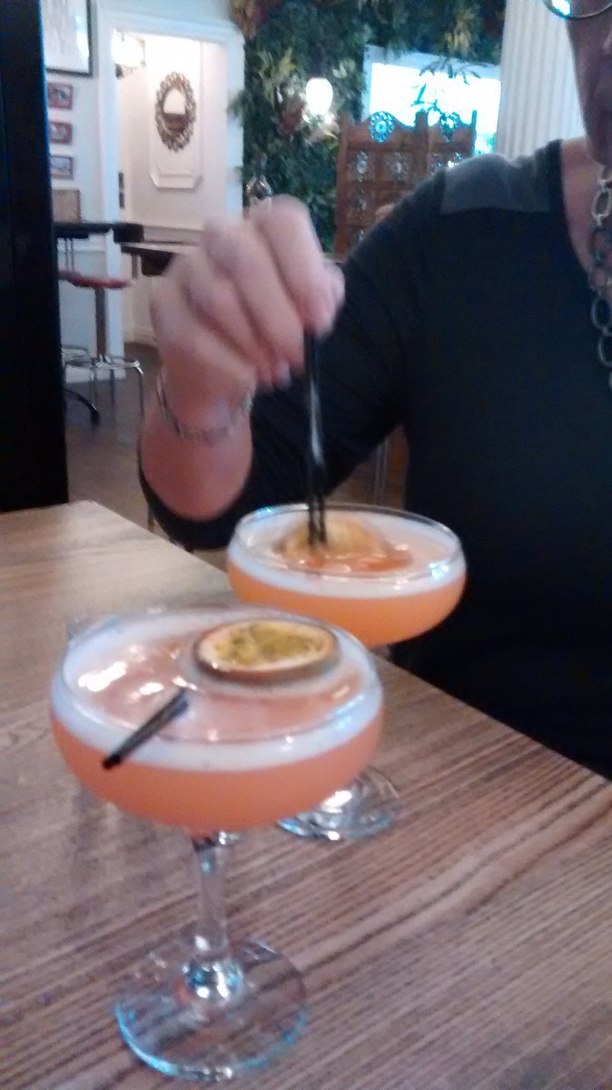 SallyWestle's tweet photo. Porn Star Martini are yummy! https://t.co/C4XNLnnWMI