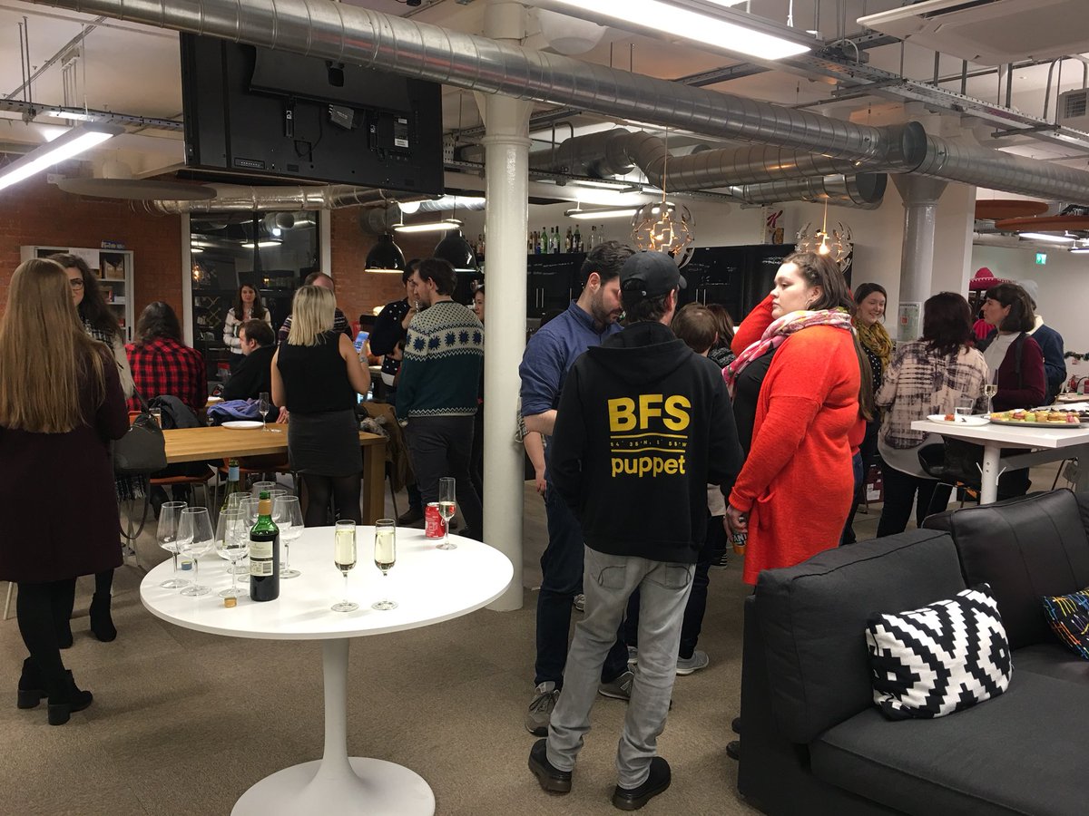 WWCodeBelfast's tweet photo. Our members are getting together tonight to celebrate amazing women in tech. Awards to come soon! #WWCSheRocks #WWCode #womenintech #WomenInSTEM https://t.co/xM0nYMIxKS