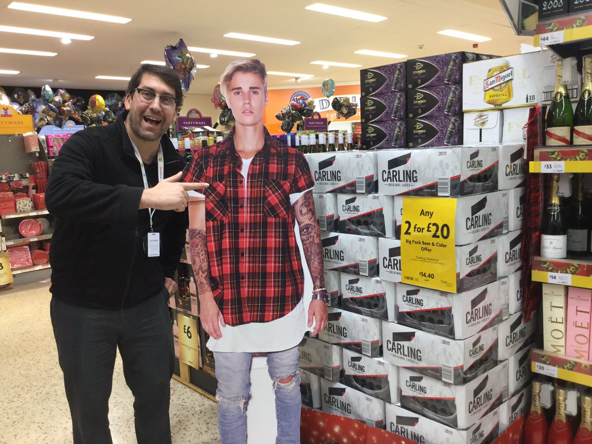 powerforcemcd2's tweet photo. You won "Belieb" the price of Carling 20 pack in Morrisons.

Two for £20.00 !! 

"Love Yourself" and pick up two today.  You won't be "Sorry"

@PowerforceMCNSM @PowerforceMCFM2 #COPintoXmas https://t.co/euQQFCdgFA