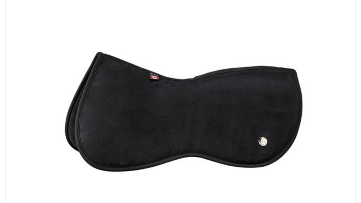 BenMaher1's tweet photo. It’s time for day 8 of my #12daysofchristmas giveaway and we have this amazing @ogilvyequestrian half pad, simply share and follow me for a chance to win https://t.co/0AucCIGTIR