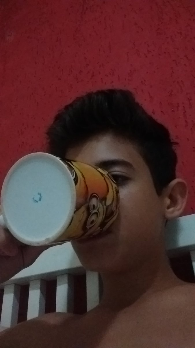 brazka_'s tweet photo. "Ainda bem que meu filho não curte esse tal de kpop" https://t.co/ZQ8fguPKNF