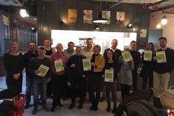 FrieswijkC's tweet photo. Dit jaar via het WSP 80 werknemers opgeleid tot HARRIE. Een collega die een collega-werknemer met een arbeidsbeperking op de werkvloer begeleidt en ondersteunt. https://t.co/f8VDvb0Rxz