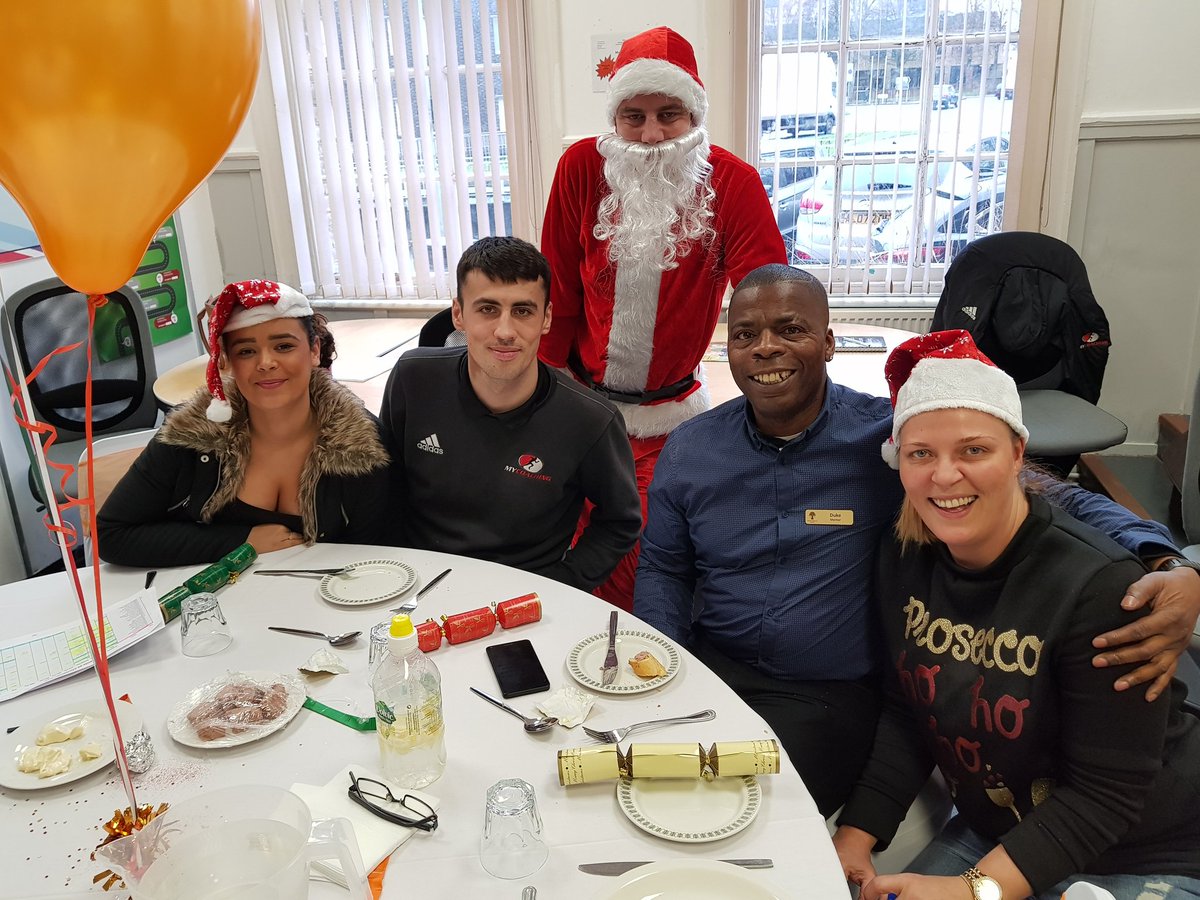 dukehh49's tweet image. Xmas lunch at YMCA southampton.  Pictured with great support staff and manager Louisa bunting. Powerful day. #allabouttheyoungpeople