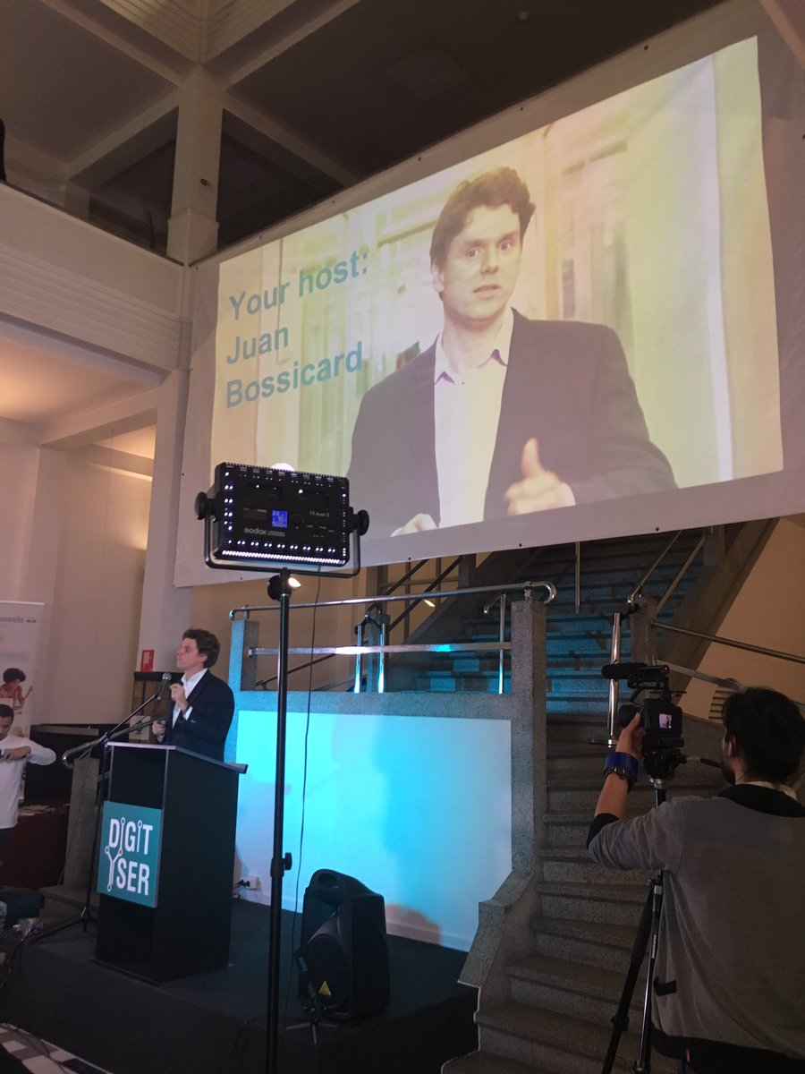 SmartCIRB_CIBG's tweet photo. Ouverture officielle DigitYzer - la salle est comble!!#smartcitybru #digitYser https://t.co/U7NKtcmGHL