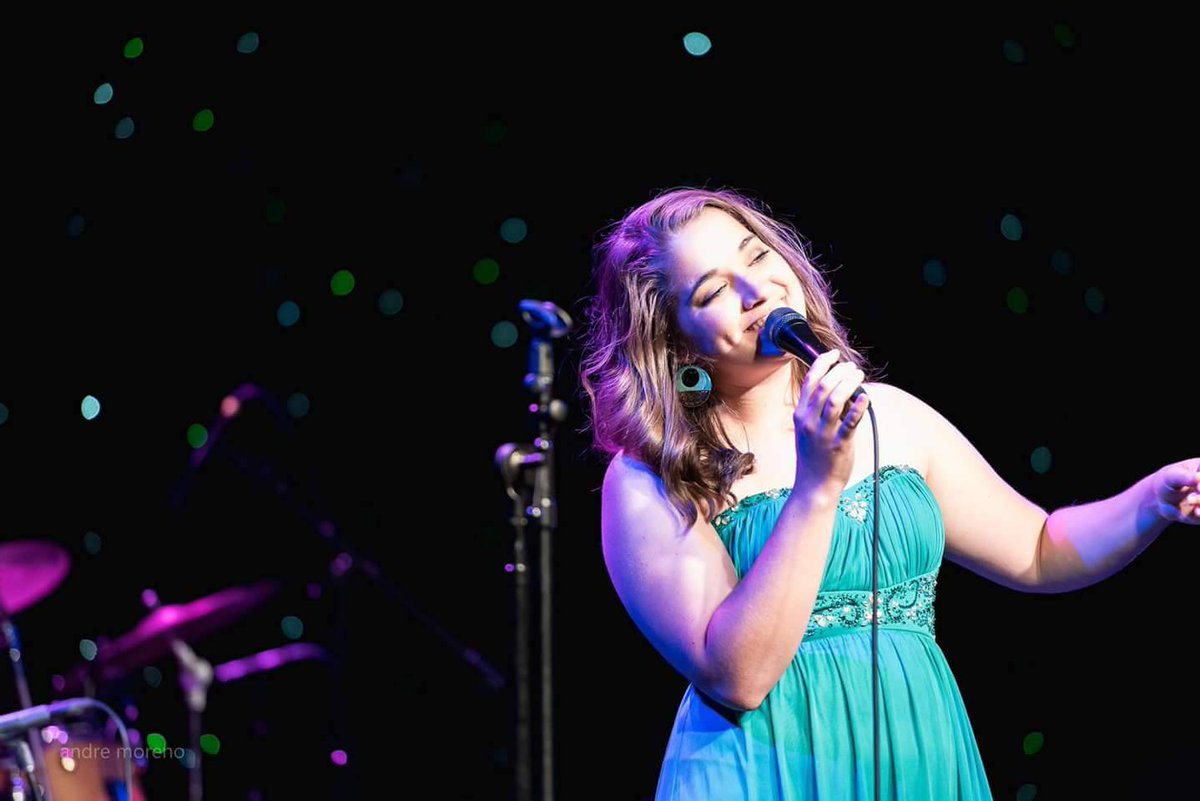 boxleys's tweet image. Holiday Jazz w/ Taylor Zickefoose, Pro-Am Big Band, Will Crandell! conta.cc/2p16Bjq