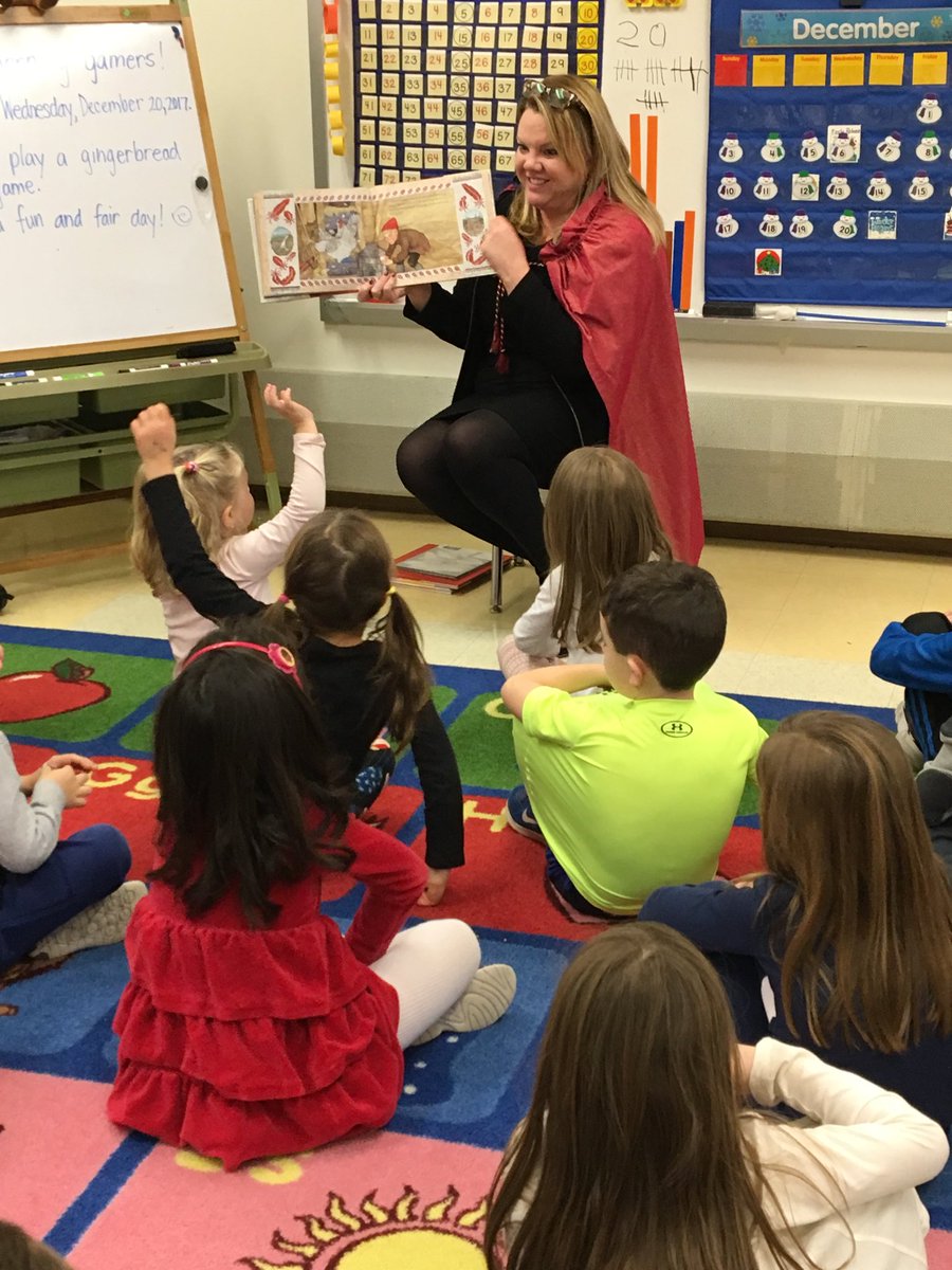 MrsTernullo's tweet image. What a treat! Ms. Fennessy read Hedgie’s Surprise and shared a secret she learned straight from Jan Brett! @HHS_Bemiss  @mtfennessy #RoyalReader