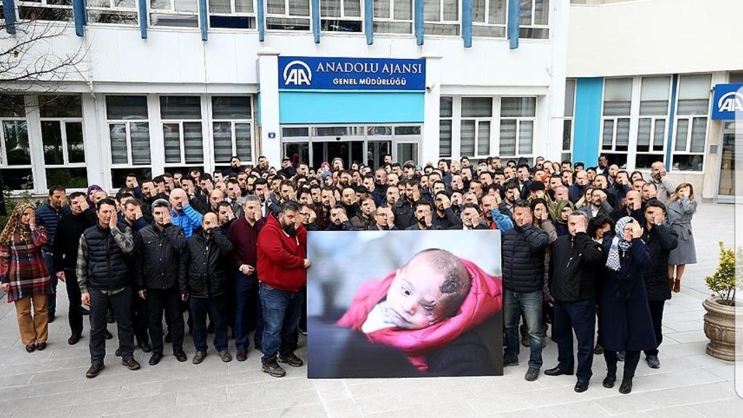 sheriran95's tweet photo. The full staff of the Turkish Anadoulu Agency joins our campaign and solidarity with the child Karim.... thank you 😍😍
#SolidarityWithKarim https://t.co/DMpBTjGpe0