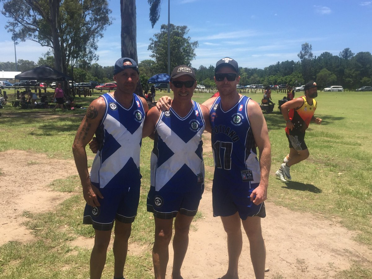 SportCoach5's tweet photo. All Nations Touch on the Gold Coast #hotsunandbigcrowds #catchingupwithlegends #freeedoooooooommm https://t.co/VoGzrQYzvU