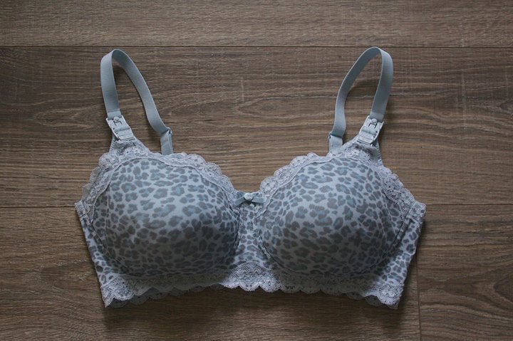 SimpleWishes_'s tweet photo. It's time to harness your super powers while breastfeeding, hands-free pumping or doing both with our SuperMom Bra!😉 💪🏼

#supermom #handsfreepumping #nursing Photos from Simple Wishes's post https://t.co/DZhJIVrcwK