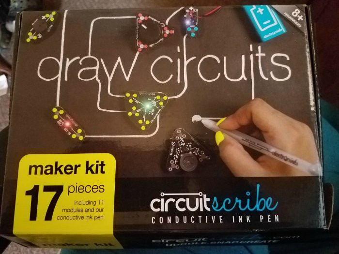 TheMommyIsland's tweet photo. Looking for the perfect #giftidea for the Tween on your list? Circuit Scribe lets them draw their own circuit!@CircuitScribe  #ad #STEM https://t.co/AYkXwSN9P4 https://t.co/XPs9FK8KuH