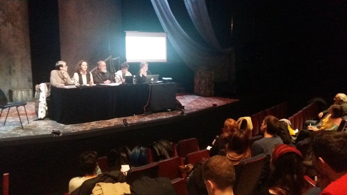 asociacionaapee's tweet photo. Aquí os dejamos un par de fotos de la pasada Asamblea en donde se presentó un resumen de lo realizado los últimos años, entre lo cual se puso a la venta el primer volumen de Spain on Stage y se mostraron las propuestas de proyectos futuros.¡Gracias a todos por vuestra asistencia! https://t.co/Y8RcMLEf0q
