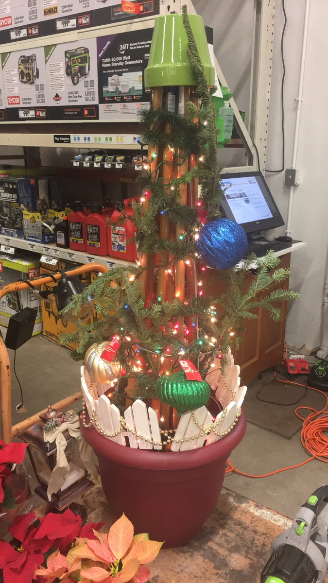 Garden with their finished tree! So many unique trees this year! Good job @Bixman69 and team! #12DaysOfHoliday