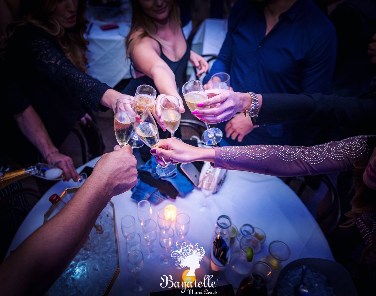 TONIGHT! ONE HOUR OF PROFESSIONAL DANCE LESSONS + 50% off Select wine &amp; Champagne Bottles |  30% off on items over $500 |  No Corkage fee..
#bagatellemiami #miami #miamiwednesday #miamidinner #wine #miamiwine #happywednesday #mood #oenophile &amp; BYOB 
#havanawednesdays  #miamibeach