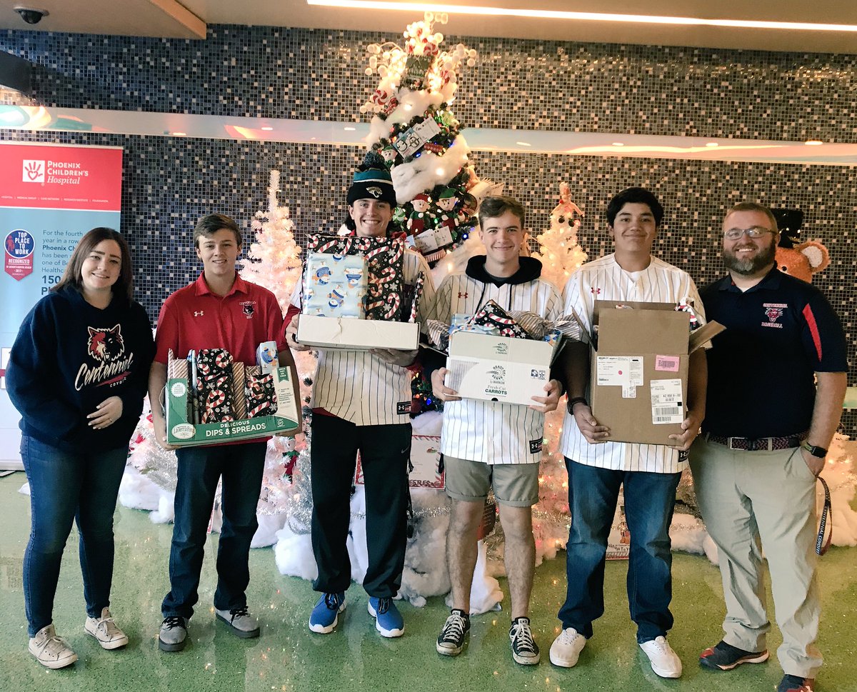 CeHSathletics's tweet image. Another year and another fantastic adopt a family! Thanks to our coaches/student-athletes and huge thank you to @cehsstuco and the amazing Mrs. Garrigan! A special time of the year and our programs always giving back! 
#CoyotePride