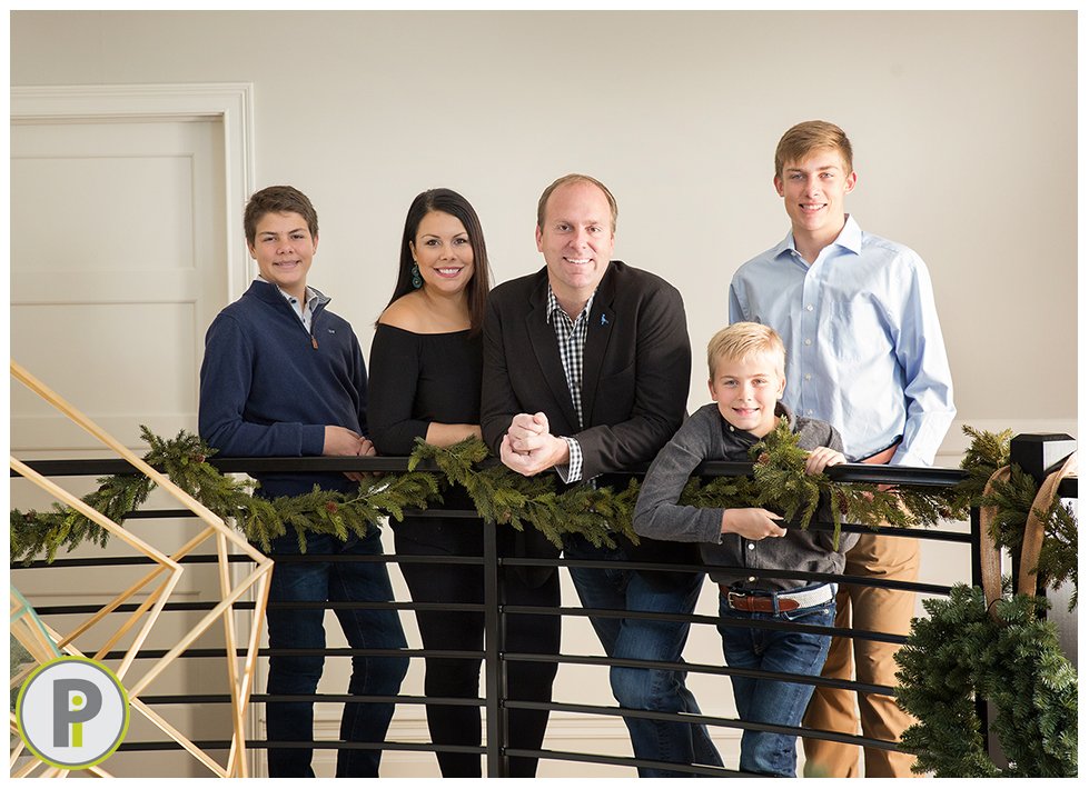 Portrait_ID's tweet photo. The  Wenning Family | Ohio Family Photography https://t.co/fC8tLLPe37 https://t.co/OseFY7n9pt