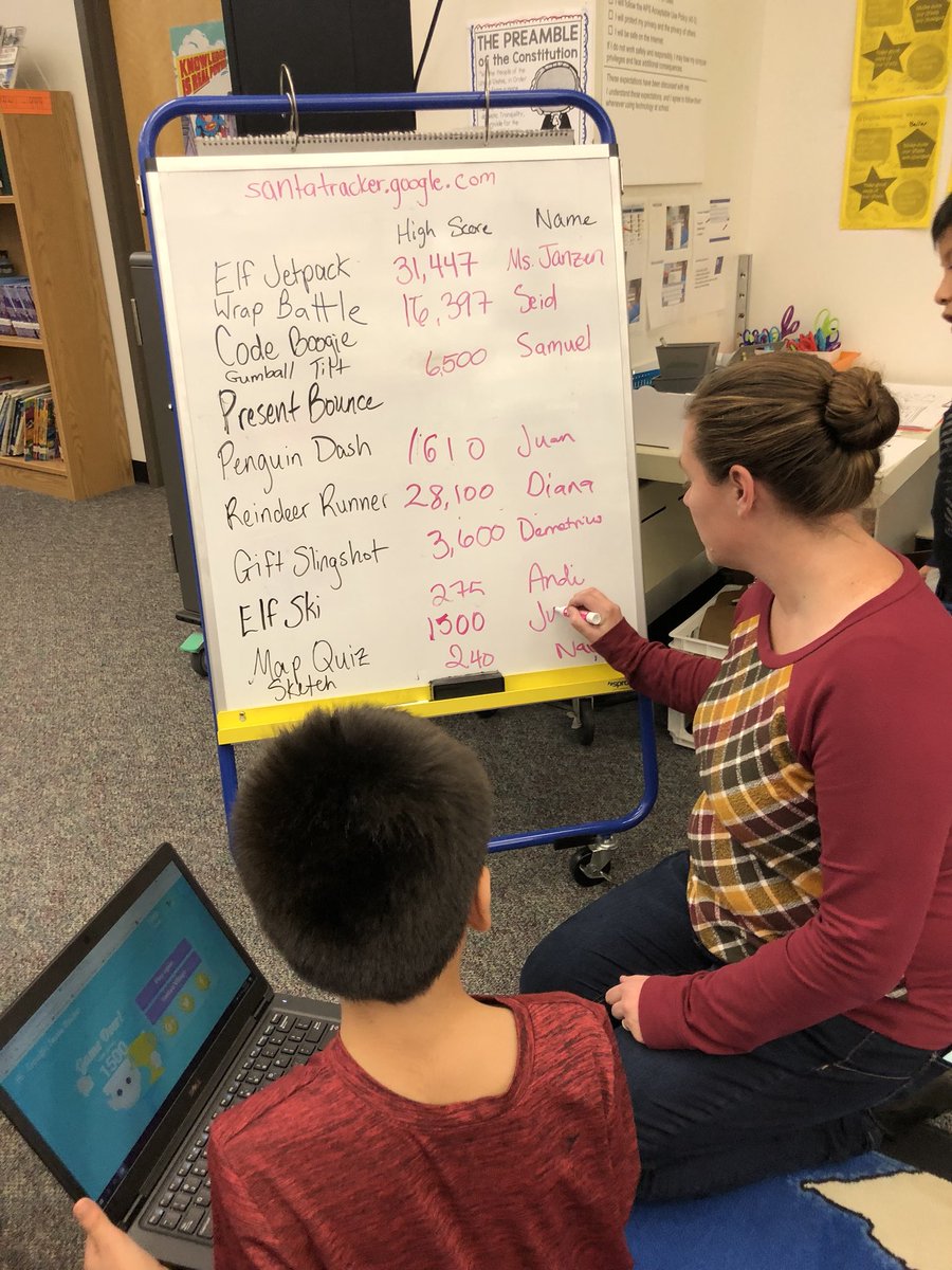 lsullivan's tweet image. After school coding fun! Can you beat the high score? #BeyondTheHourOfCode #KWBPride