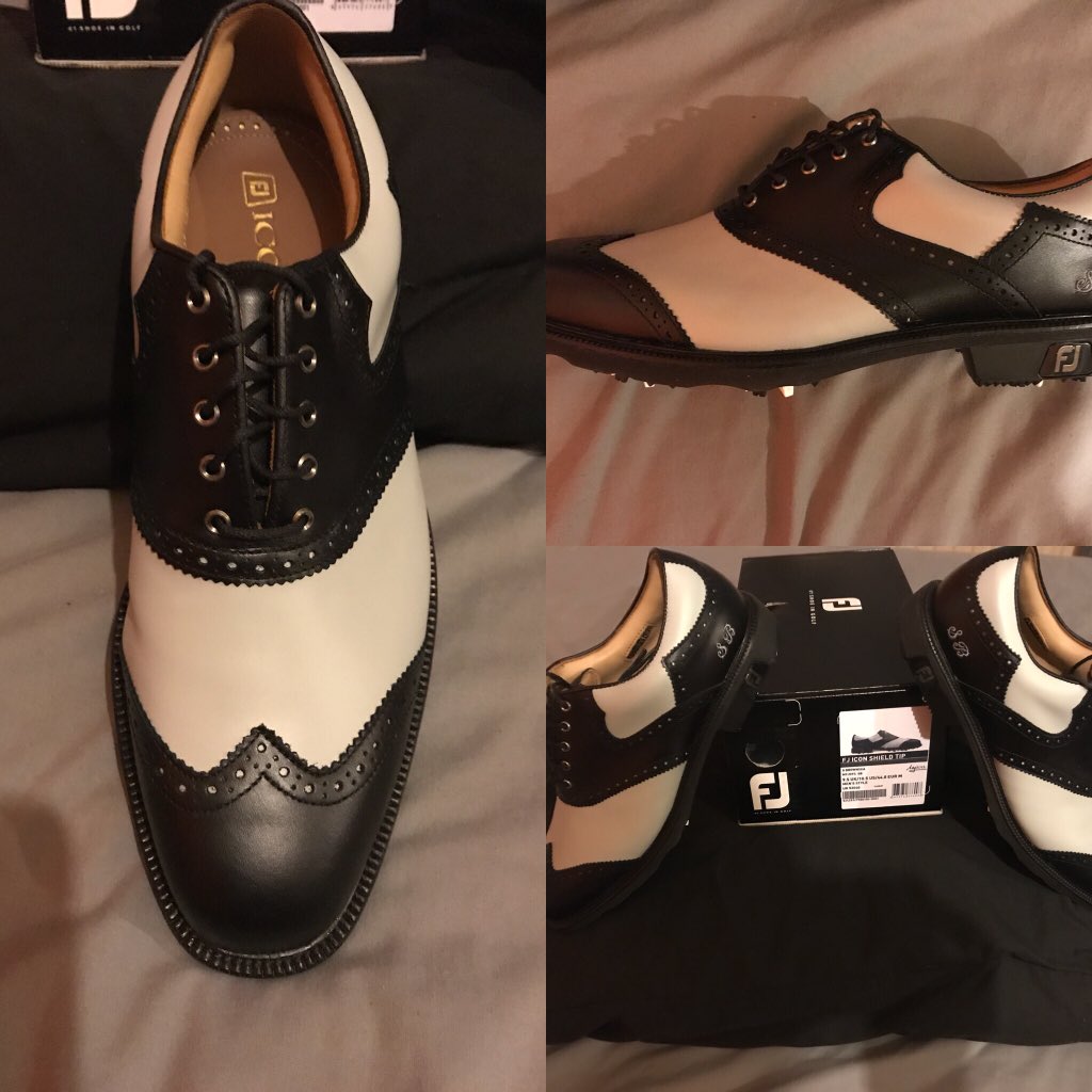 stevenbrownsea's tweet photo. #sales @MyJoys @FootJoy #myfirstpair #golf #walkingonair Thankyou Charlotte , thank you @completegolfer1 #recordyear #sales ๐๏ธโโ๏ธ#FJ #No1 #MerryChristmas https://t.co/SNGUYInUoi