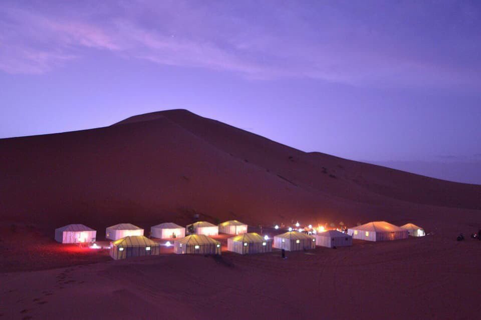 MarruecosTotal's tweet photo. Nuestro nuevo campamento de lujo en el desierto.
Una noche inolvidable en jaima!!
Bienvenidos a todos!!!
https://t.co/Qbk9HZYapG https://t.co/BdyjKgF955