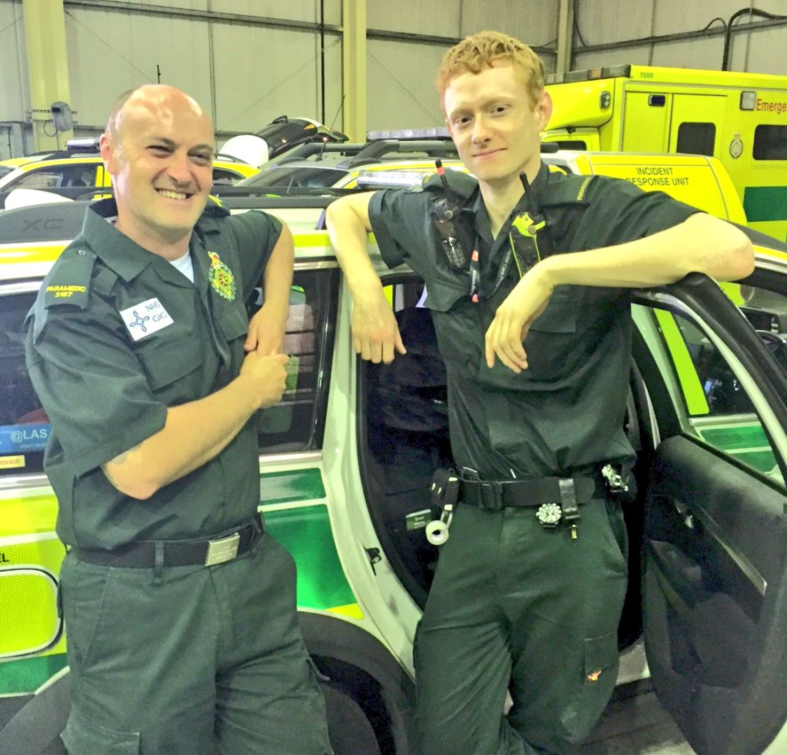 scottmcilwaine's tweet image. @ChrisChews9 come a long way since your visit to the #BigSmoke @LAS_JRU @SeanHarris999 Keep up the great work #PM01 @WelshAmbulance @gwentpolice