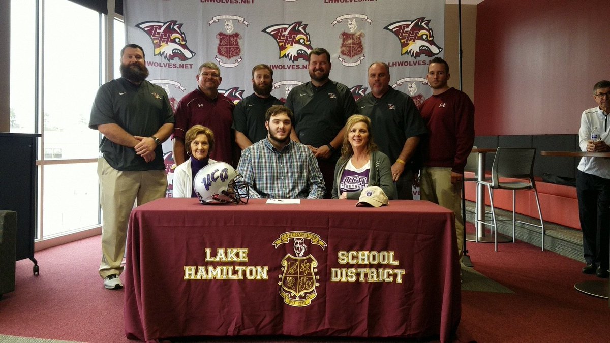 Will Burgess @williamburgess8 signing with <a href="/ucabears/">University of Central Arkansas</a>