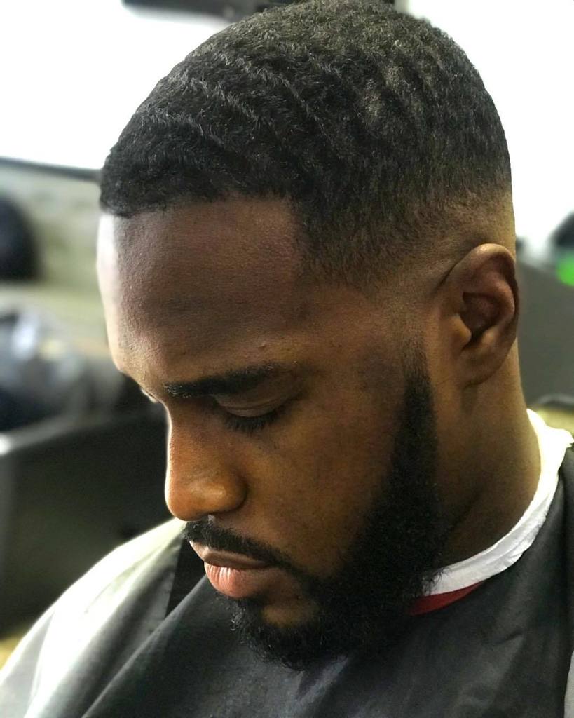 realjross's tweet photo. My guy @king_ish_10 came through to get a cut between finals to get right for the holidays.. .
.
CLICK THE LINK IN THE BIO TO BOOK YOUR APPOINTMENT!! Make your next cut, the best cut!! 💈🔥🔥💈
.
.
 #WhyRoss #Blend #Barber4Life #cutsoncuts #barber #barbe… https://t.co/IUWguOUrbr https://t.co/6507hl2uA4