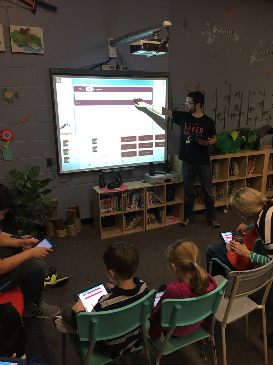 MrsVictoriaBel's tweet photo. Learning to use a new coding technology called #Hopscotch with @uOttawaGenie in EDP!! #coding https://t.co/3pPoRRzOng
