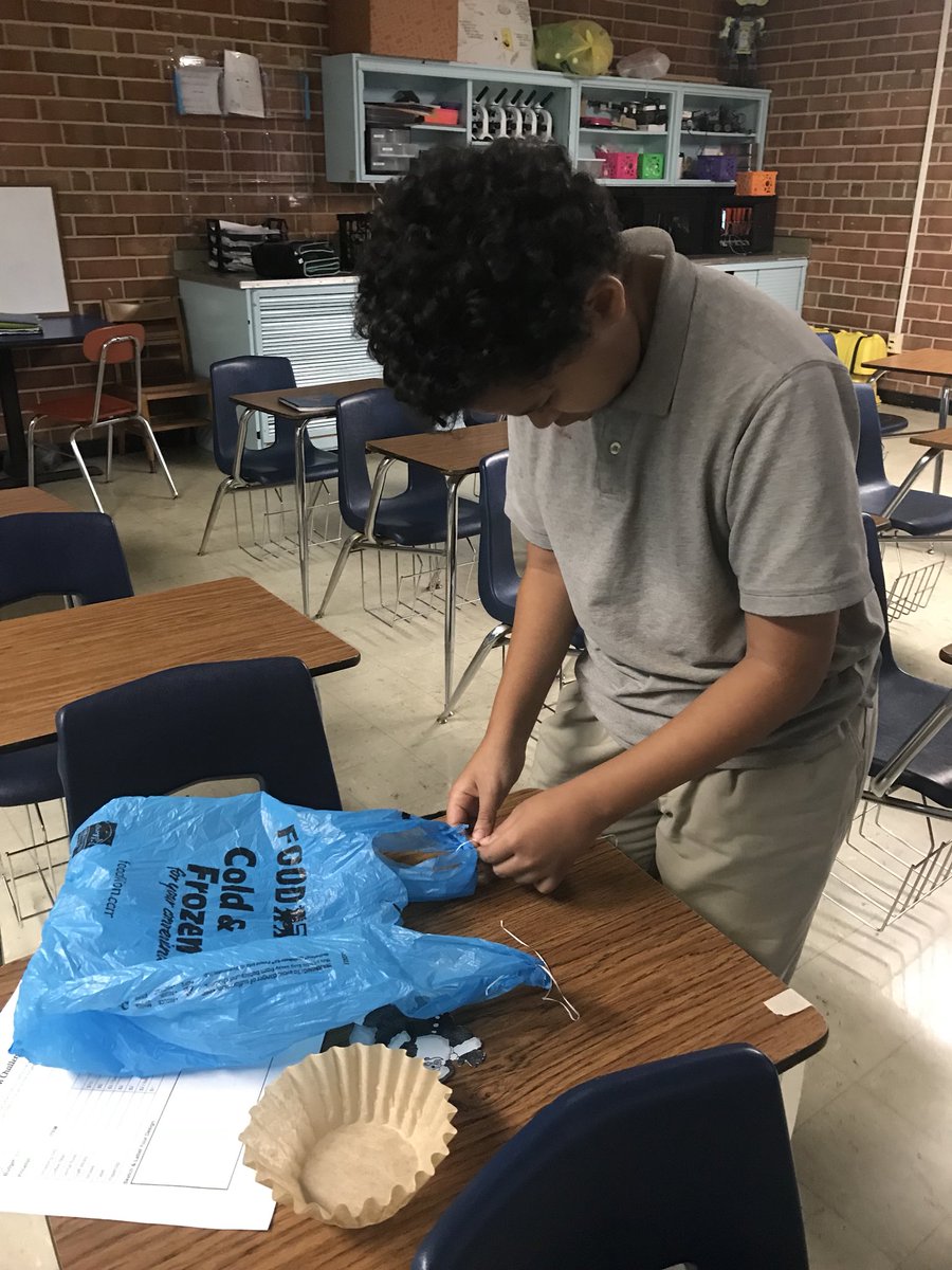 amybminton's tweet photo. Christmas Stem Club. Santa In a parachute. Who can build the best parachute? Who’s Santa will be the last to hit the ground when we throw him off the staircase @TollisonTeaches @smgaillard @LMSSTEMClub #STEM @amybminton #LMSNewDay @lms https://t.co/t6DqAWSbgH