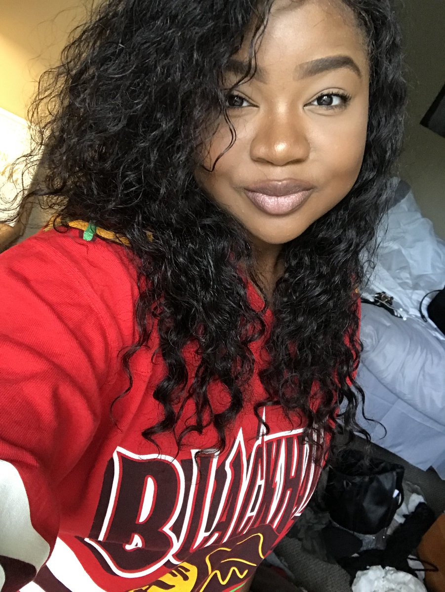 monicaaaeliz's tweet photo. #BlackQueensOfUNCG https://t.co/4yOPLOviTT