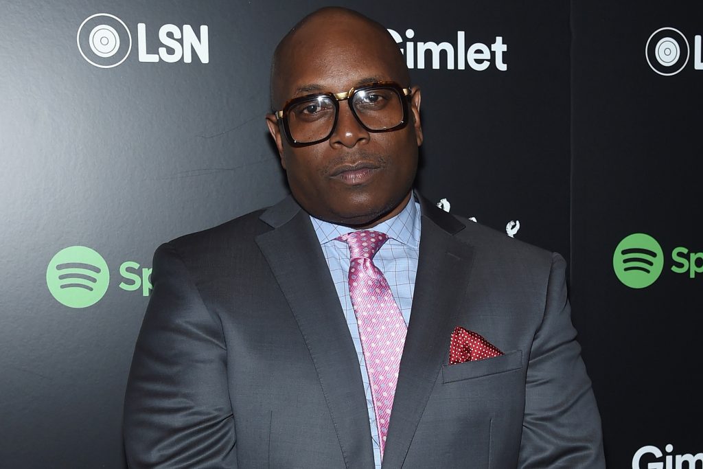 ForeverCandle's tweet photo. Reggie ‘Combat Jack’ Ossé dead at 48

https://t.co/R1YcxPigA8

#Celebrities https://t.co/O0rX1oKVfu