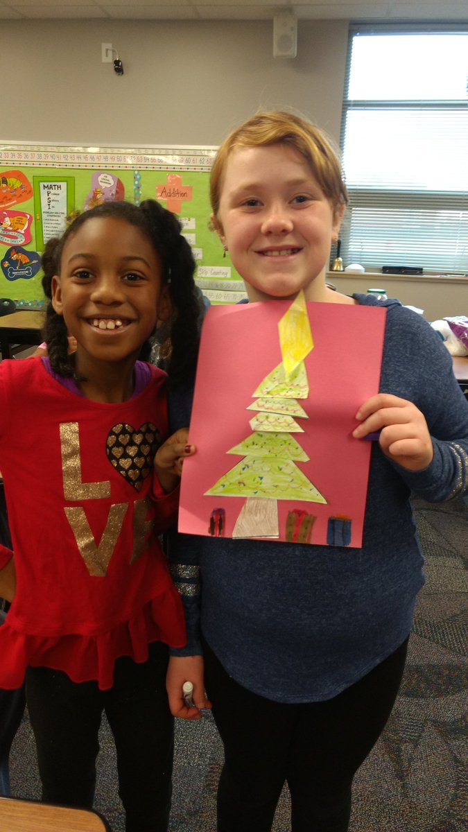 Jones2ndgrade's tweet photo. Christmas craft and story with our fourth grade buddies! 🎄 #buddyclassroom #winterfun #seeyouin2018 #OGPride https://t.co/vNkzw2hsw3
