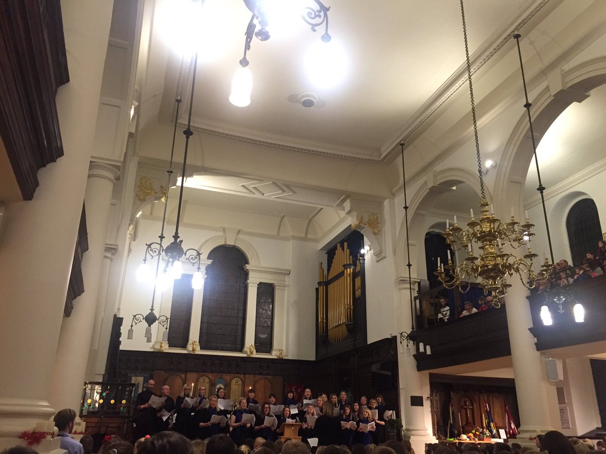 Utterly fabulous Xmas <a href="/BextonPrimary/">Bexton Primary</a> concert in #knutsford this eve. Kids (and parents choir!) were amazing so so proud as parent &amp; governor 👏🏼🎄🎅🏻🎄👏🏼👏🏼