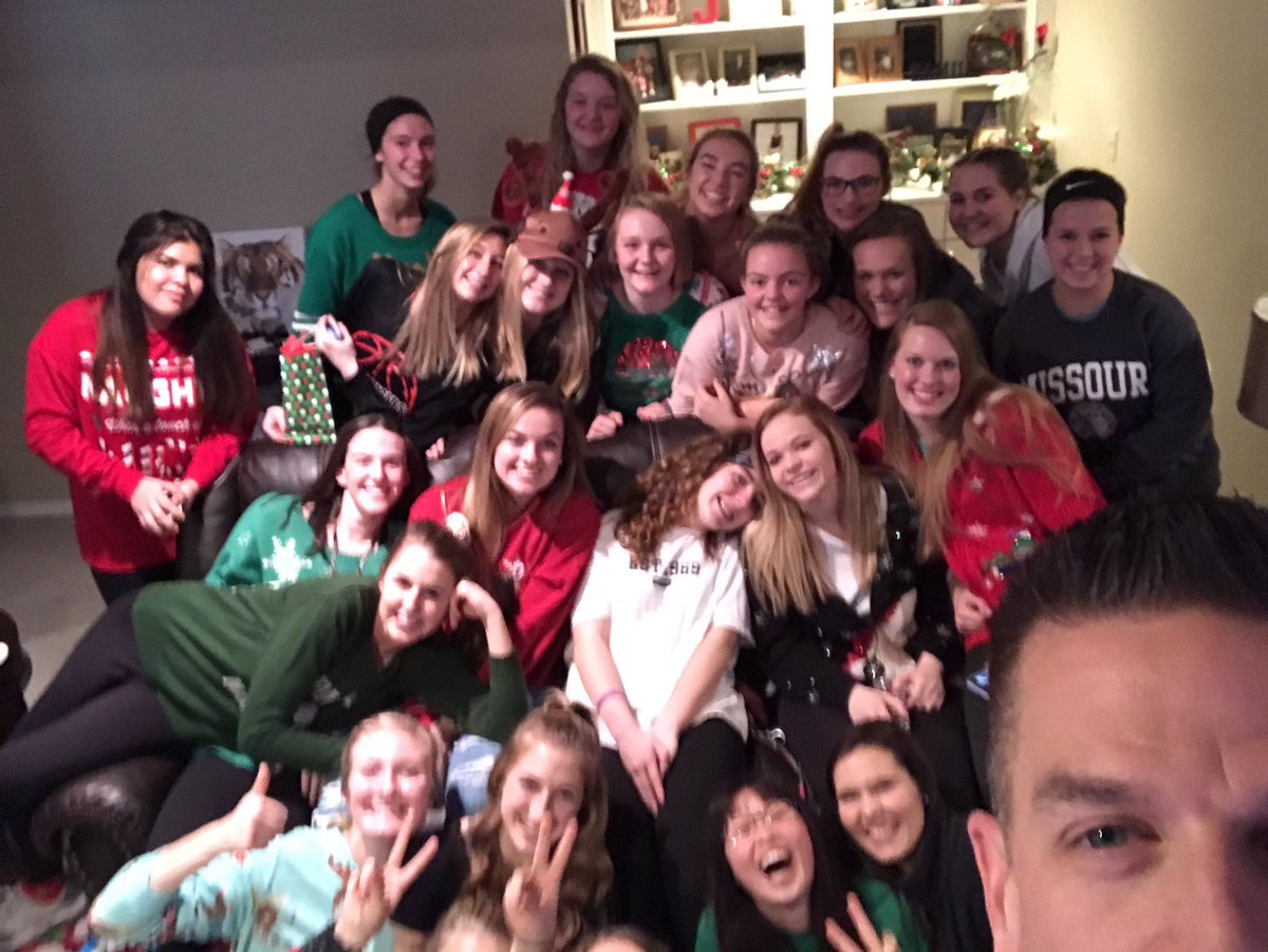 OHSLadyTigers's tweet photo. Annual Lady Tiger Christmas Party! https://t.co/2hpEgjQlvL