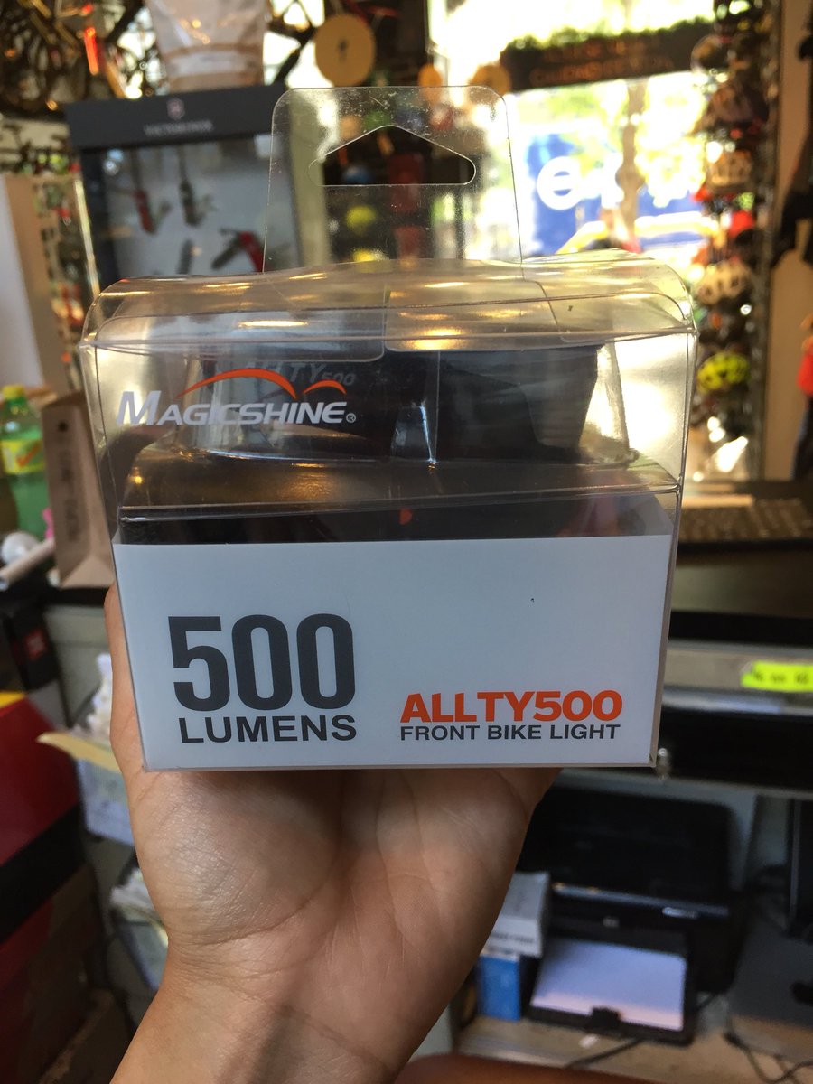PFBmexico's tweet photo. Llegaron nuevas #luces de @MagicshineMX! 500 #lumens de poder para que #ruedes #seguro por las calles! $1300 🔦✨🚲👊🏽 https://t.co/A45EQlvRAJ
