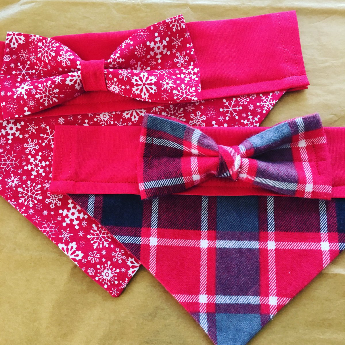 SpottedDogShop's tweet image. All #Christmas2018 orders are OUT Y’ALL! A huuuuuuge thank you for everyone who chose to #shoplocal this holiday season- This #Etsy shop owner is completely humbled! Now cheers to a cozy holiday and the New Year! #dogbandana #customerlove