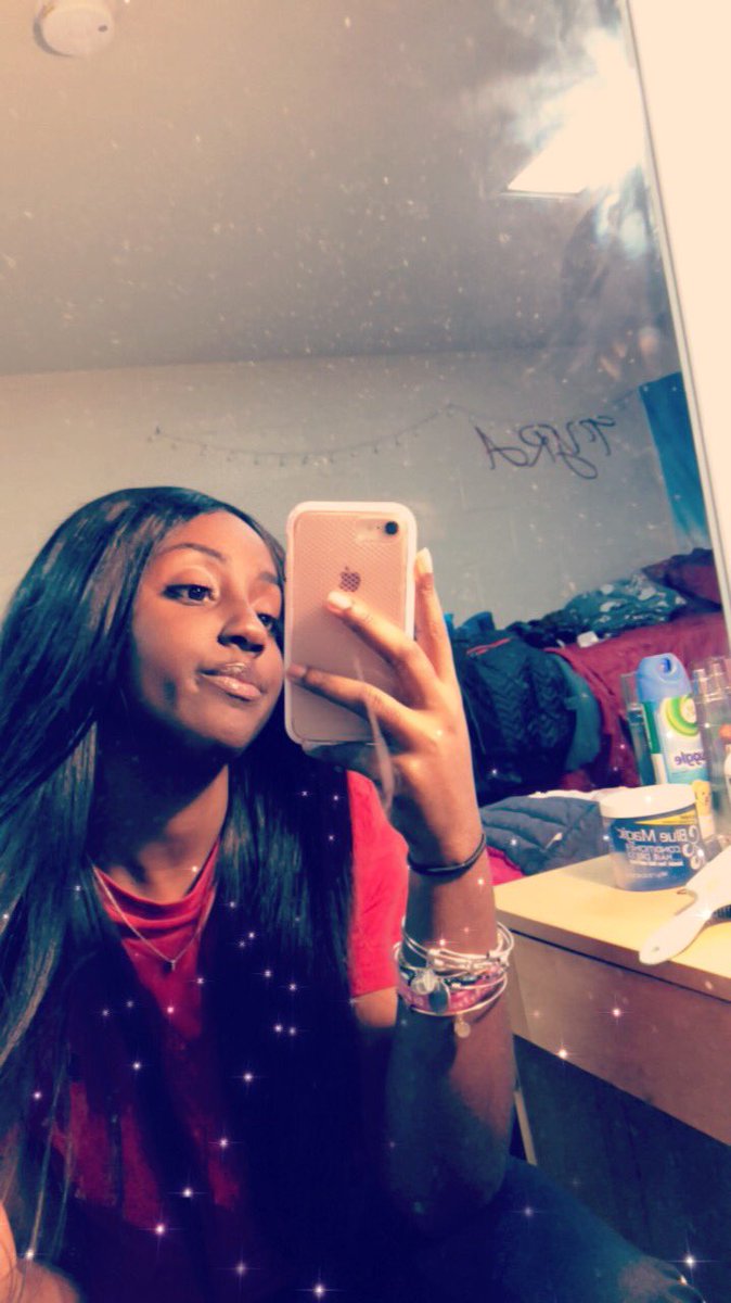 bossdonn__'s tweet photo. @justsomekid__ #BlackQueensofMSU https://t.co/dHlwTyxnhx