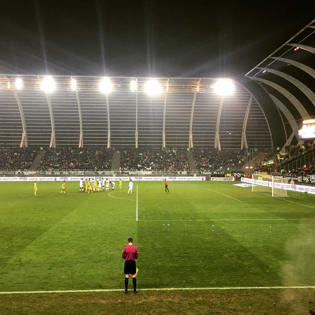 #EnjeuxL1
#placeaurepos 
#Amiens Nantes