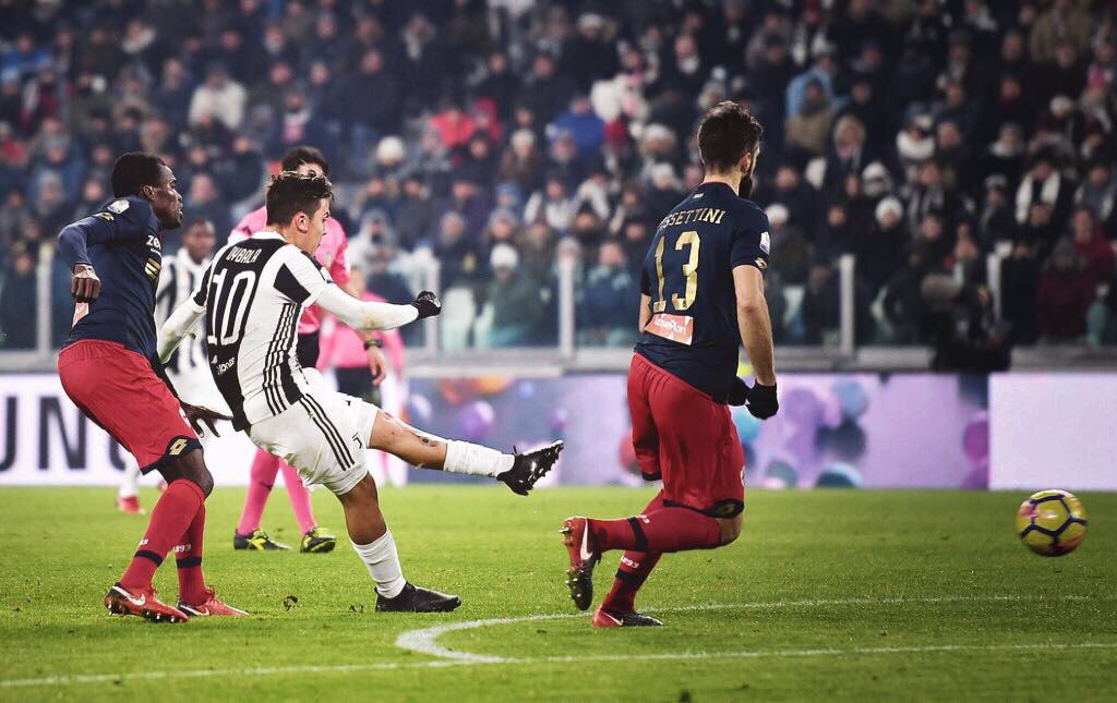 PauDybala_JR's tweet photo. ⚽️😏 💎⚪️⚫️. #juventus #juvegenoa #coppaitalia #football #calcio #soccer https://t.co/BVcRKhrTaI