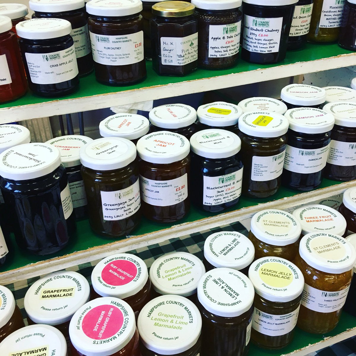 AlresfordMarket's tweet photo. Itβs our last market of 2017 tomorrow (Thursday 7.30-11.45am), and so your last chance to buy homemade chutney, marmalade, mince pies, bread, cake, gifts, decorations, cards...#alresfordcountrymarket #countrymarket #market #homecooked #homegrown #homecrafted https://t.co/mQLWB05iA2