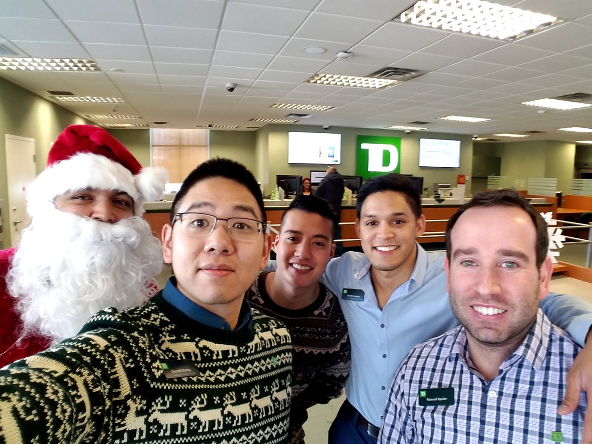 Tha_Real_DMoney's tweet photo. Santa @rkaria24 showed up and is leading the way with Lobby Leadership! Happy Holidays from McKenzie Towne #8073
@SeanHopkinsYYC @robertghazal_TD @Sidney_Ottmann https://t.co/u9A5pnh29H