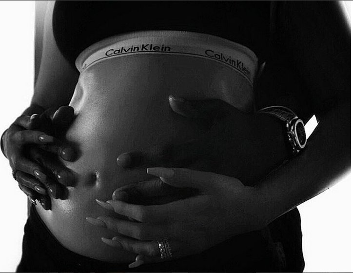 enews's tweet photo. It's officially official (baby) dolls! Khloe Kardashian confirms she's expecting her first child with Tristan Thompson: https://t.co/Tm2fucFkrW https://t.co/Bb20lezM6C