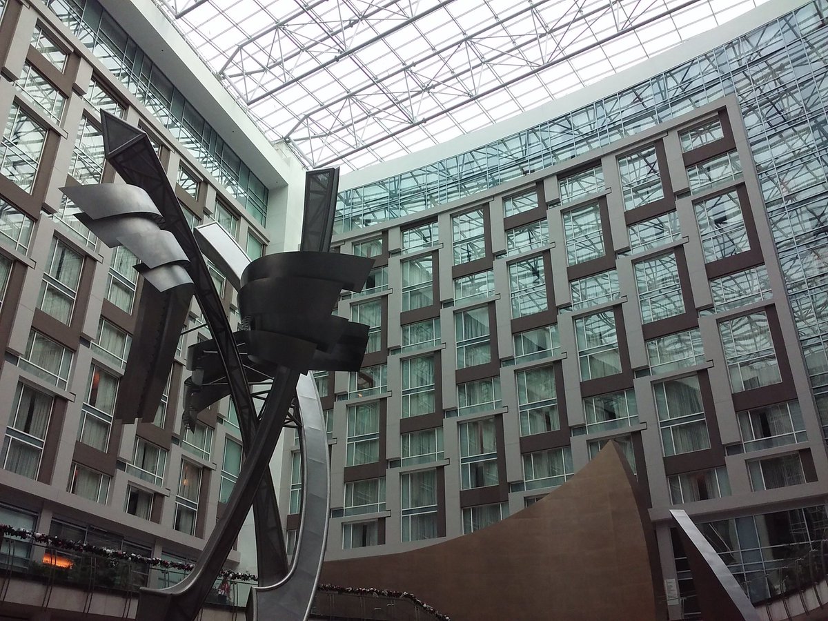 RafaelChaiken's tweet photo. Lobby view, Marriott Marquis DC #AJS17 https://t.co/gZTG2C7xP8