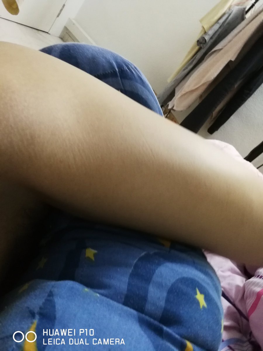 GulingSex's tweet photo. Baru dapat di jalan tanggal, tapi guling biru ni ade gadis bau wangi,,, sedaappp tu.. Dan crot main guling gadis biru ni... https://t.co/6cY57yrdsW
