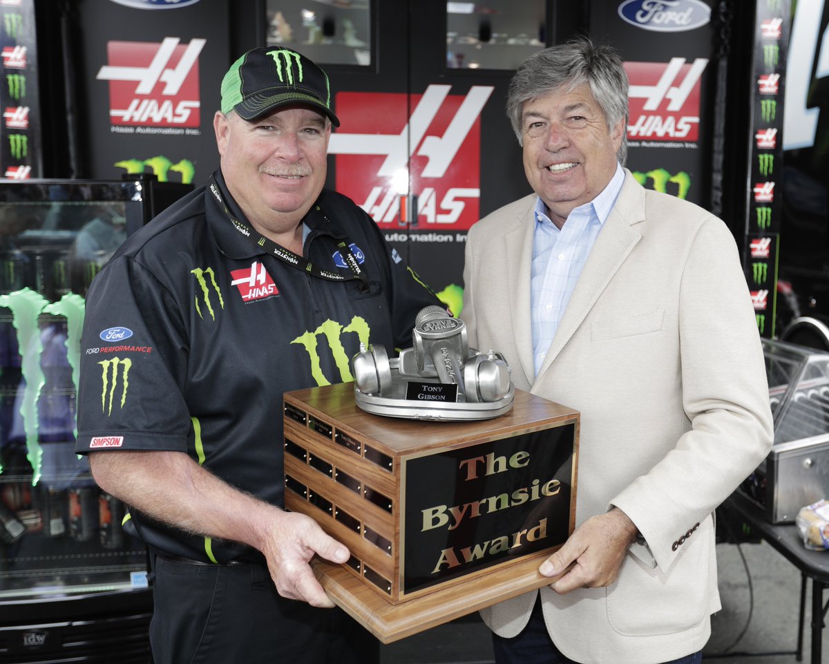 HaasFactoryTeam's tweet photo. No. 41 crew chief @TonyOldMan41 winning The Byrnsie' Award honoring the late Steve Byrnes. Definitely a highlight of the year. 
#2017FinalLaps https://t.co/8LFwFcBerZ