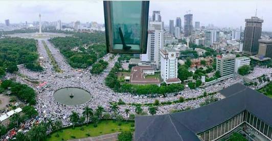 VoldemortID's tweet photo. @DedeAbdurachma2 @iwanfals Skrg elu yg kebakaran jenggot haha https://t.co/4x6slUc7RC