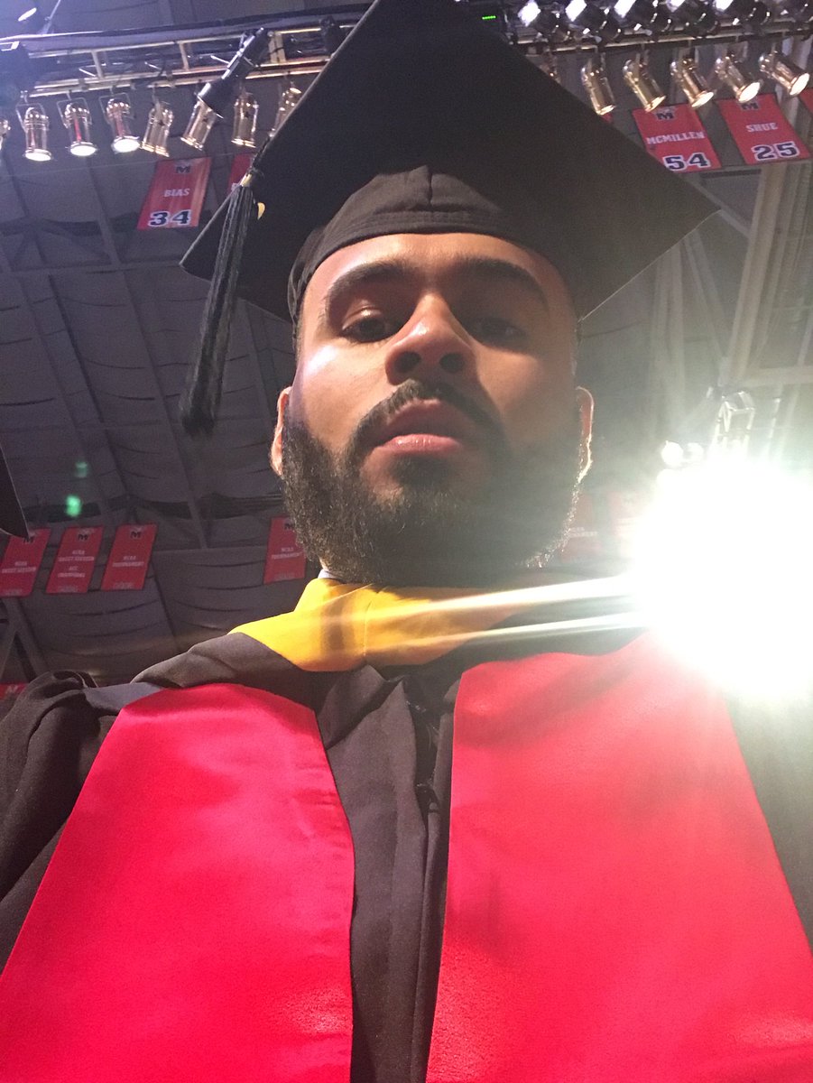 Hugh_Hessler's tweet photo. I said that I would do it and I did 💪. Finally outta here #UMD2017 #CivilEngineer https://t.co/aAb6SsHE0X